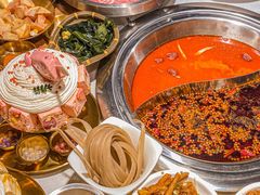 -老房老舍重庆火锅(假日城市店)
