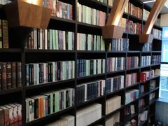 -钟书阁(松江泰晤士小镇店)