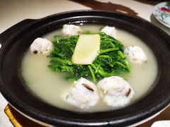 西洋菜鲮鱼球-维园悦谱·海派家常菜(乌鲁木齐南路店)