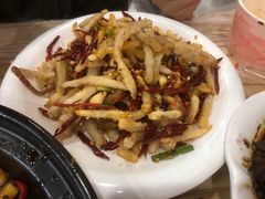 -江城燕子大排档(江汉路步行街店)