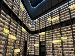 -上海虹桥中心爱琴海亚朵S酒店