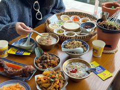 -包整·丝娃娃(一览甲秀楼风景店)