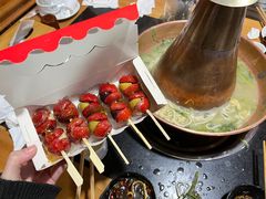 -果松木炭酸菜铜火锅·外婆参鸡汤