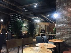 大堂-雨舍咖啡(汉神购物广场咖啡街区店)
