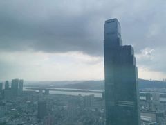 -伍贰赫兹·鮨合·烧鸟高空餐厅