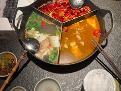 -三出山火锅(南京万象天地店)