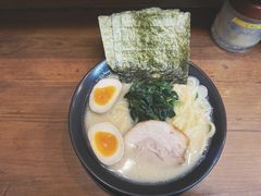 -横浜家系ラーメン 鶯家