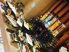 自助取餐区-亿民平安国际大酒店西餐厅(彩田北路店)