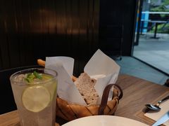 蜜桃鲜芭乐气泡水-乔泰勒JOETYLER西餐厅(曲江店)