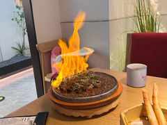 -蜜桃餐厅·伴山(绿宝广场店)