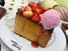 草莓吐司-丹礼糖甜品