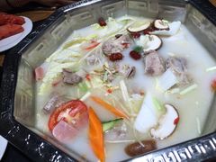 -佬土鹅肠火锅(扬中步行街店)