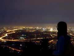 -鬼笑石后山停车场