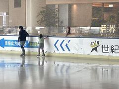 -世纪星滑冰俱乐部(万象城店)