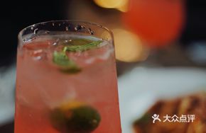 Girl Power Sparkling Water