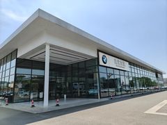 -南充通源宝马4S店(高坪店)