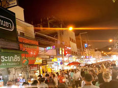 -周日夜市