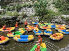 -龙潭峡谷漂流