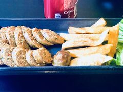 蛇皮果苏打，沙拉，鸡翅，香肠，咖喱，冬阴功，奶茶-KARN敢·春武里泰国小餐馆(版筑翠园店)