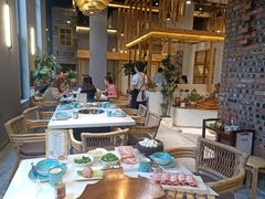 -墨居上隐·院子里火锅(峨眉店)