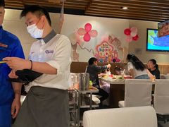 -海底捞火锅鲜切牛肉主题店(长寿路店)