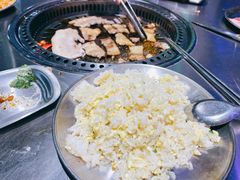 蛋炒饭-马路牙子烧烤音乐酒馆(望京店)