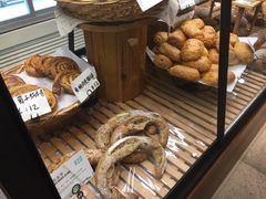 -Dough&Joe团憩(瑞虹天地月亮湾店)