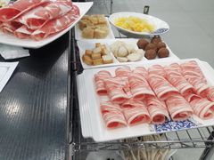 -楼外楼大刀肉传统火锅(西安大路店)