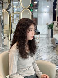 -安蒂护肤造型
