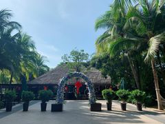 -三亚湾海居铂尔曼度假酒店