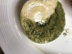 -上海滴水湖皇冠假日酒店