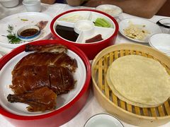 传统老北京果木烤鸭-东门烤鸭店(东华门店)