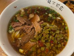 -矮子粉店1985·长沙米粉(湘春路店)