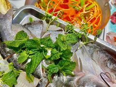 -王奋斗贵州酸汤牛肉火锅