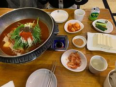-喇喇排骨火锅·传统韩式脊骨汤(望京西园总店)