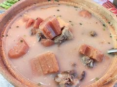 -肥肥虾庄·金牌油焖大虾(首义路店)