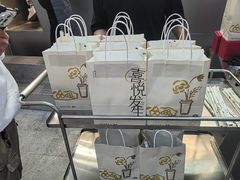 -喜茶(上海兴业太古汇店)