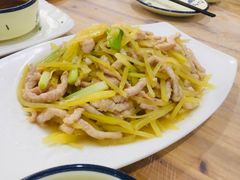 土豆肉丝-洪霞餐馆