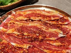 -草家酱蟹炭火烤肉店(珲春南路一店)