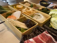 -呷哺呷哺 黄金牧场 (中发百旺店)