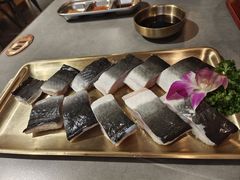 -围炉肉舍丹东海鲜烤肉·烤活鳗(步行街店)
