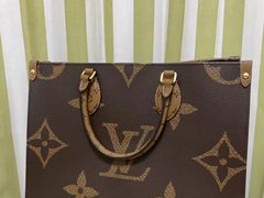 -小飞侠奢侈品回收 寄卖 养护(宝山宝龙广场店)