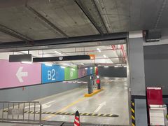 -恒基名人购物中心·停车场