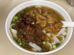 牛腩拼猪肠粉-海幢瑞芳饮食店