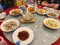 -侬佳蒸菜馆(听潮店)
