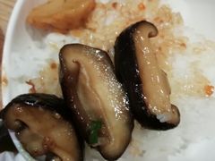 香菇-囍筷乐喜辣屋小鸡小鱼石锅煲(万达店)