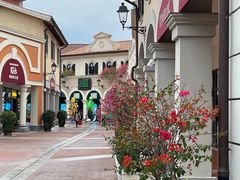 -佛罗伦萨小镇广佛名品奥特莱斯(疏港路店)