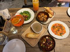 -Common Table · Brunch & Coffee