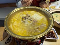 -关东小磨东北菜(上海长风大悦城店)