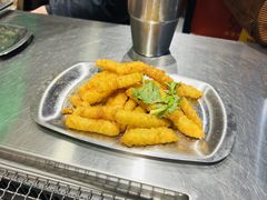 -马路牙子烧烤音乐酒馆(望京店)